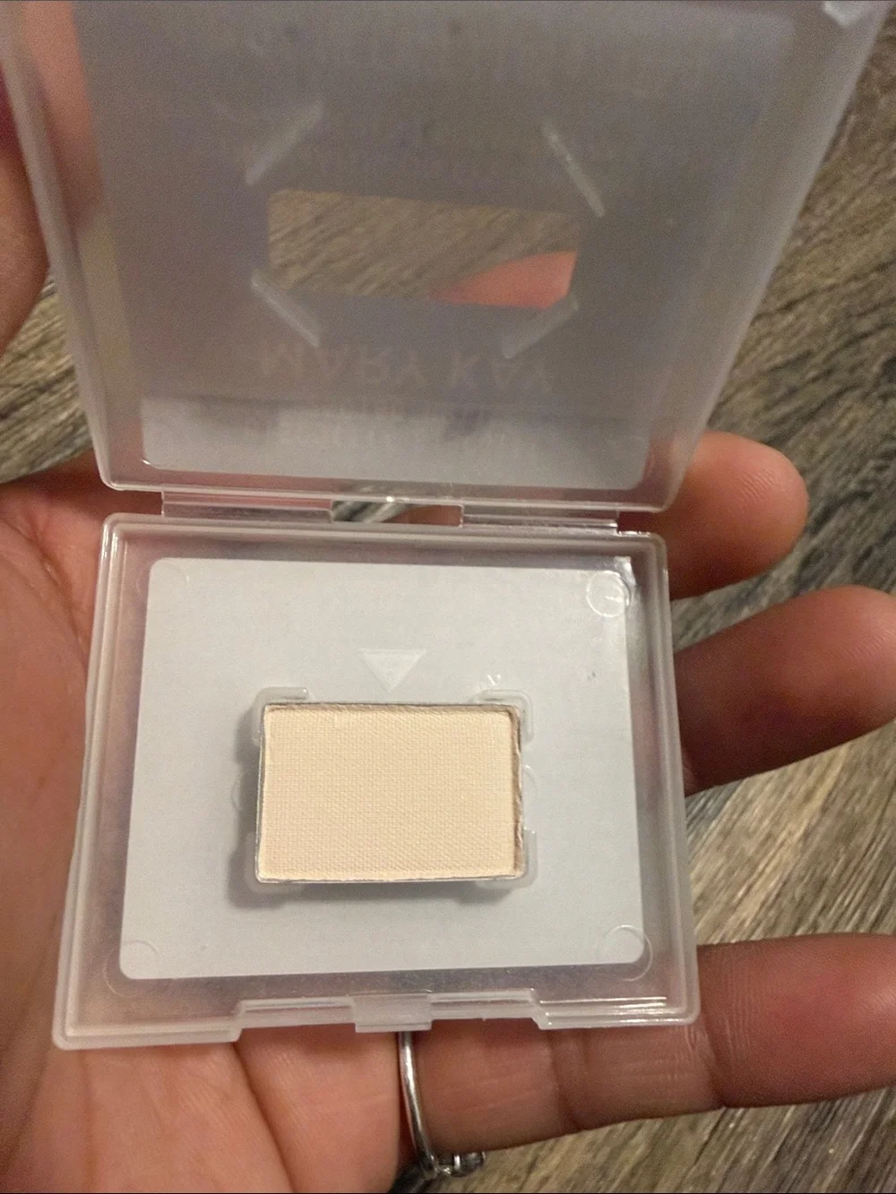 Mary Kay Chromafusion Eyeshadow - Biscotti (Creamy Beige)